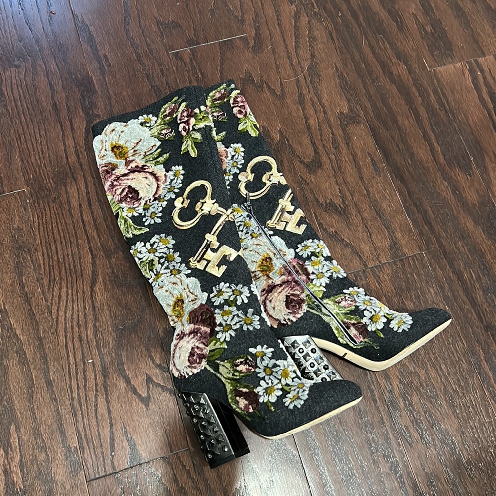 Vintage Dolce & Gabbana embroidered tall boot size 37.5 - Picture 3 of 12